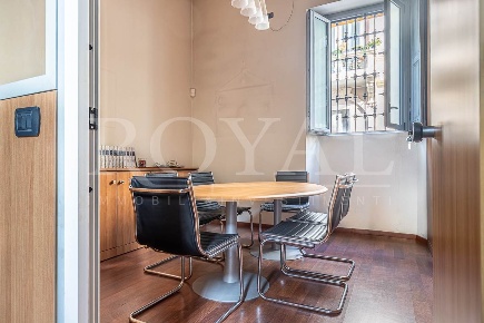 Foto Ufficio in via XX Settembre 6, Monza San Carlo - Stazione di 135 m²