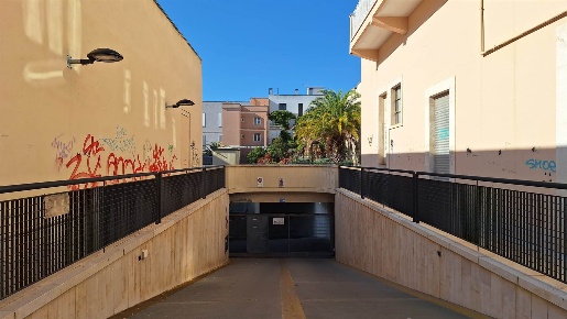 Foto Garage in Via Galileo Galilei 22, Putignano di 33 m² con 1 locali