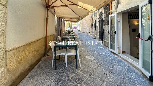 Foto Attività commerciale in Via Giuseppe Maria Capodieci 6, Siracusa