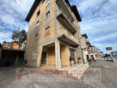Foto Appartamento in Via Salaria, Monsampolo del Tronto Stella di 120 m²