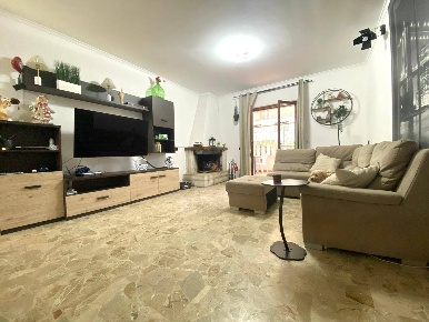 Foto Villa unifamiliare in Via Renato Fucini, Fonte Nuova Tor Lupara