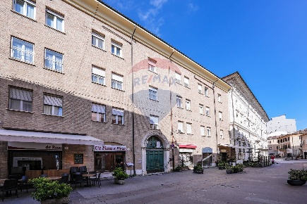 Foto Appartamento a Ferrara Centro Storico di 110 m² con 4 locali