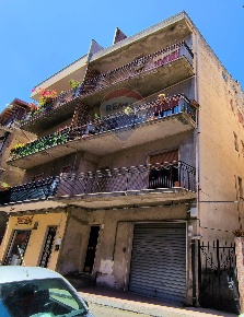 Foto Casa indipendente in Via Ischia, Giardini-Naxos Centro di 391 m²