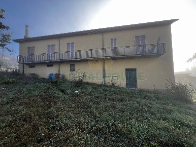 Foto Villa a schiera in Contrada Spina, Montemiletto di 80 m² con 3 locali