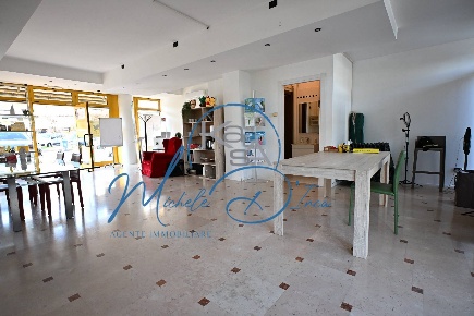 Foto Locale commerciale in via paolo veronese, Treviso Fiera di 115 m²