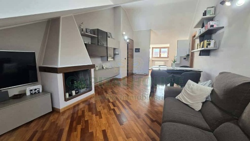 Foto Attico in Via Quasimodo, San Nicola la Strada di 100 m² con 3 locali