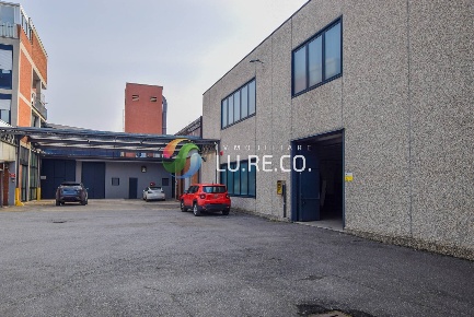 Foto Capannone industriale in Via Tripoli, Lissone di 1550 m² con 10 locali