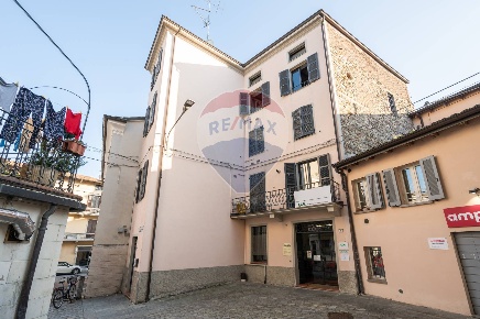 Foto Case semi ndipendenti in Vicolo del Quartiere, Langhirano Centro