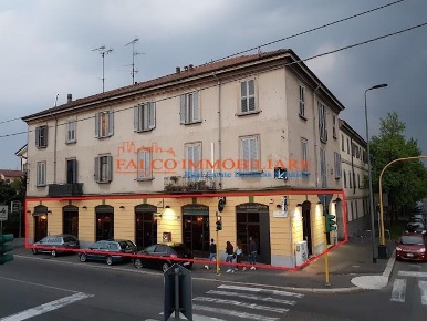 Foto Negozio in via chiesa rossa, Milano Gratosoglio di 260 m² con 4 locali