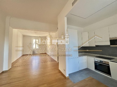 Foto Appartamento in P.zza S. Maria Beltrade, Milano Carrobbio di 210 m²