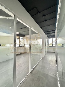 Foto Ufficio in Via Durando, Milano Bovisa di 730 m² con 10 locali