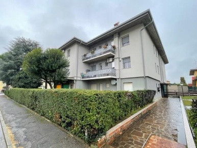 Foto Appartamento in VIA BORSELLINO, Ghisalba Centro di 120 m² con 3 locali