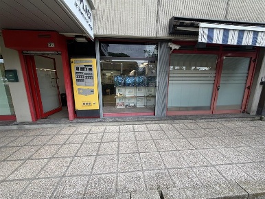 Foto Negozio a Ravenna di 72 m² con 2 locali in vendita