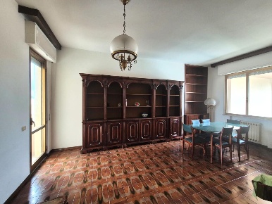 Foto Appartamento a Santa Croce sull'Arno Centro di 95 m² con 4 locali