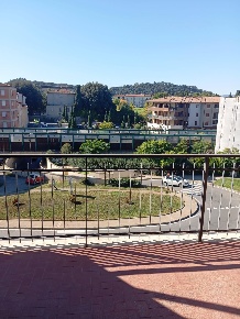Foto Appartamento a Poggibonsi Centro di 105 m² con 4 locali in vendita