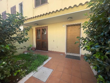 Foto Villa a schiera a Taranto Tamburi - Lido Azzurro di 150 m² in vendita