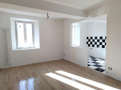 Foto Appartamento a Crespina Lorenzana Lorenzana di 233 m² con 7 locali