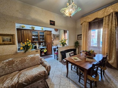 Foto Appartamento a Fucecchio Centro di 130 m² con 4 locali in vendita