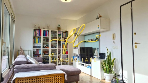 Foto Appartamento a Casale Marittimo di 106 m² con 5 locali in vendita