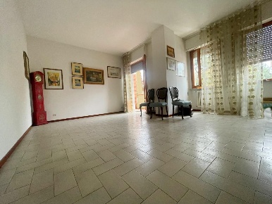 Foto Appartamento a Poggibonsi Centro di 83 m² con 3 locali in vendita