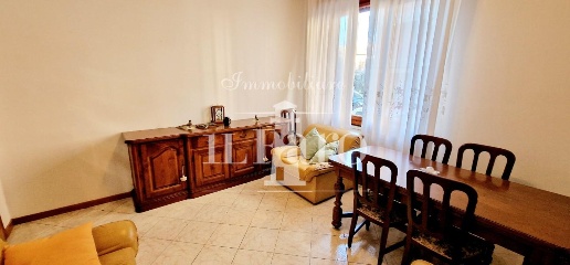 Foto Appartamento a Firenze Peretola di 90 m² con 4 locali in vendita