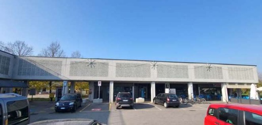 Foto Negozio in Piazzale Marco Polo, San Felice sul Panaro Centro di 86 m²