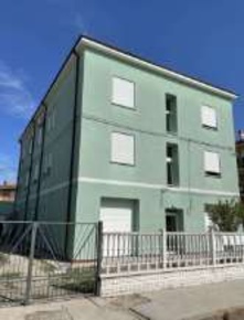Foto Appartamento in Viale della Resistenza, Finale Emilia Centro di 84 m²