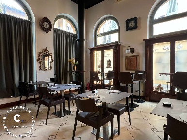 Foto Negozio in Via Principe Amedeo 30, Chieri Centro Storico di 155 m²