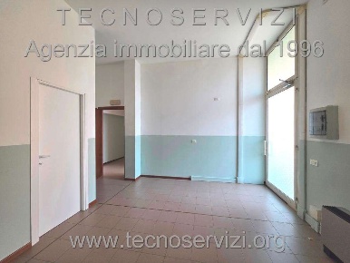 Foto Negozio a Savignano sul Panaro di 70 m² con 3 locali in affitto