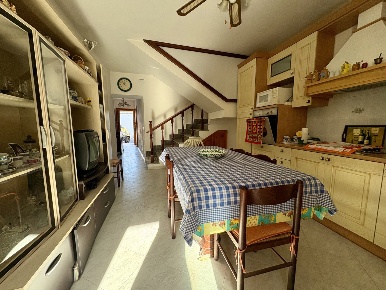 Foto Casa indipendente in Via Garibaldi 23, Muros di 120 m² con 3 locali