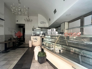 Foto Negozio a Livorno Via Grande - Piazza della Repubblica di 62 m²