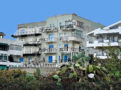 Foto Appartamento in Via Baronia 115, Villafranca Tirrena Centro di 130 m²