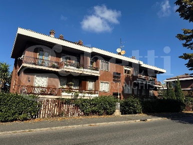 Foto Appartamento in Corso vittoria colonna 103, Marino Semicentro di 95 m²