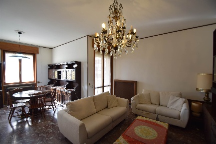 Foto Appartamento a Piacenza Centro Storico di 170 m² con 5 locali