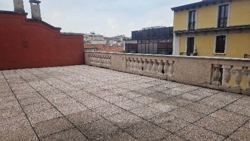 Foto Appartamento in Via Spartaco, Milano Montenero di 95 m² con 2 locali