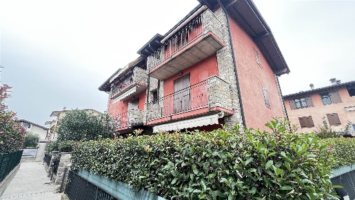 Foto Appartamento a Azzano San Paolo di 85 m² con 3 locali in vendita