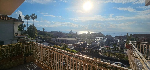 Foto Appartamento in Via Maganuccio 11, Aci Castello Centro di 50 m²