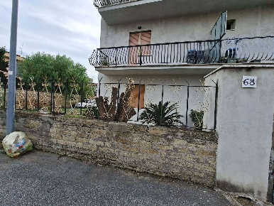Foto Appartamento in VIA DAVOLI  40, Roma Rocca Cencia di 80 m² in vendita