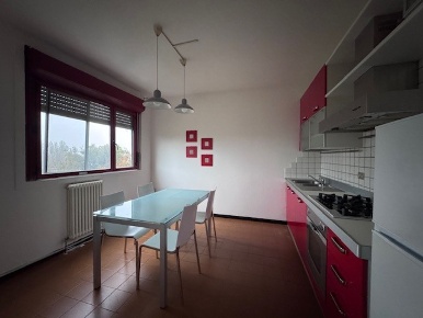 Foto Appartamento a Rovigo Commenda, San Bortolo di 85 m² con 4 locali