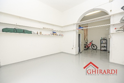 Foto Magazzino in VIA GAETANO DONIZETTI  73R, Genova Sestri Ponente