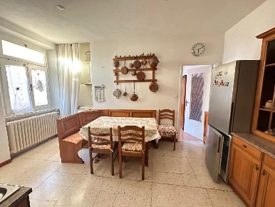 Foto Appartamento in Via Lunense, Carrara Marina di Carrara di 72 m²