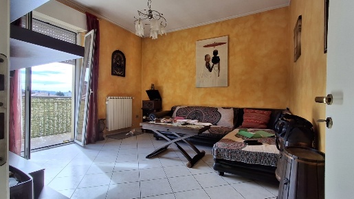 Foto Appartamento in Via Boheme 151, Rimini Padulli di 82 m² con 5 locali