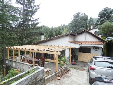 Foto Casa indipendente in Villaggio Losio 390, Ponzone Losio di 93 m²