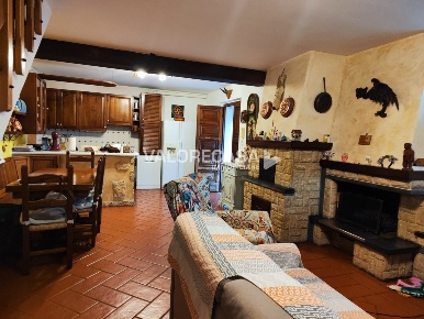 Foto Villa singola a Carrara Fontia, Fossola, Fossone di 180 m² in vendita