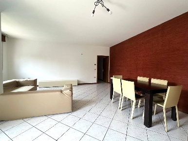 Foto Appartamento in Via Grazia Deledda, Codigoro Centro di 115 m²