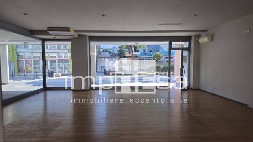 Foto Locale commerciale in Bibione, San Michele al Tagliamento Bibione