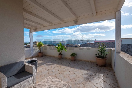 Foto Hotel in via casa 34, Ragusa Centro di 288 m² con 13 locali in vendita