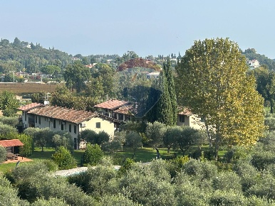 Foto Appartamento in Via Ronchi, Padenghe sul Garda di 70 m² con 3 locali