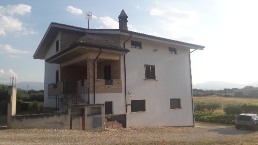 Foto Villa unifamiliare in Via Monte Vedlino, Manoppello di 300 m²