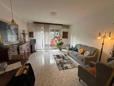Foto Appartamento in Via Appennini, Milano Gallaratese di 94 m² in vendita